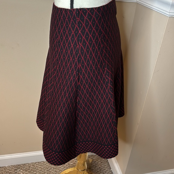 Hotness women’s knitted black with red detail skirt! - Picture 2 of 7